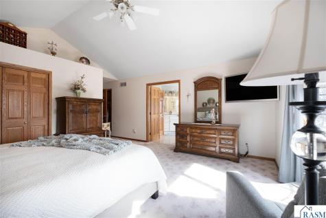 109 Teton Court Mankato MN 56001