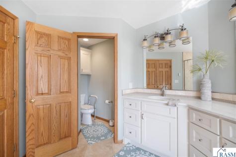 109 Teton Court Mankato MN 56001