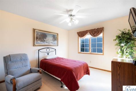109 Teton Court Mankato MN 56001