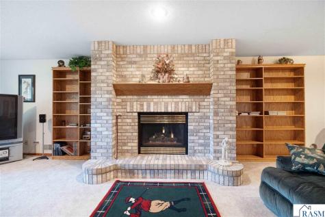 109 Teton Court Mankato MN 56001