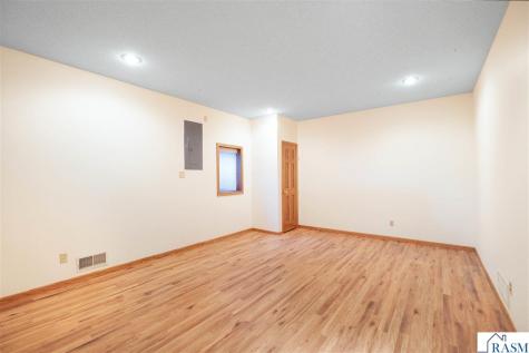 109 Teton Court Mankato MN 56001