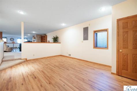 109 Teton Court Mankato MN 56001
