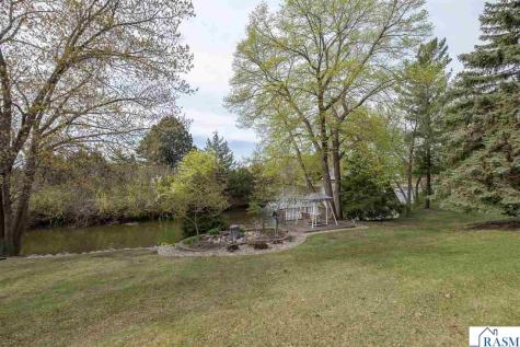 109 Teton Court Mankato MN 56001