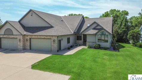 109 Teton Court Mankato MN 56001