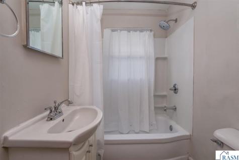 109 Jay Street Le Sueur MN 56058