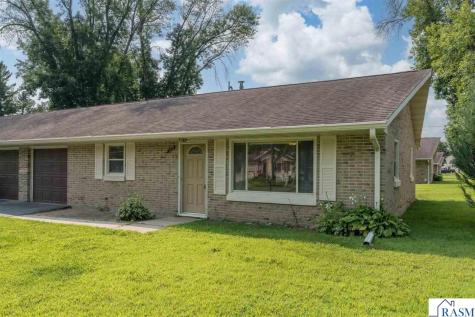 109 Jay Street Le Sueur MN 56058