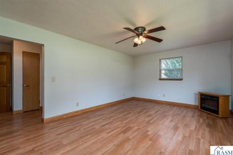 109 Jay Street Le Sueur MN 56058