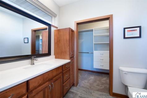 117 Dancing Waters Circle Mankato MN 56001