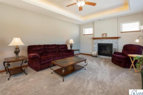 117 Dancing Waters Circle Mankato MN 56001