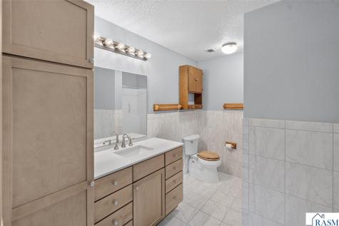 128 Gull Path Mankato MN 56001
