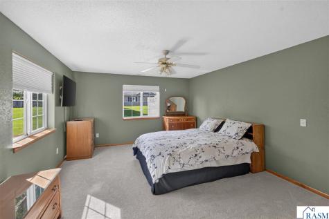 128 Gull Path Mankato MN 56001