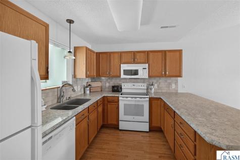 128 Gull Path Mankato MN 56001
