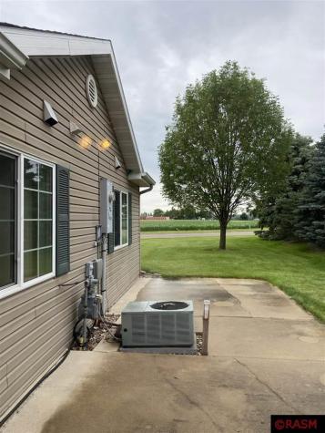 2113 Meyer Drive New Ulm MN 56073