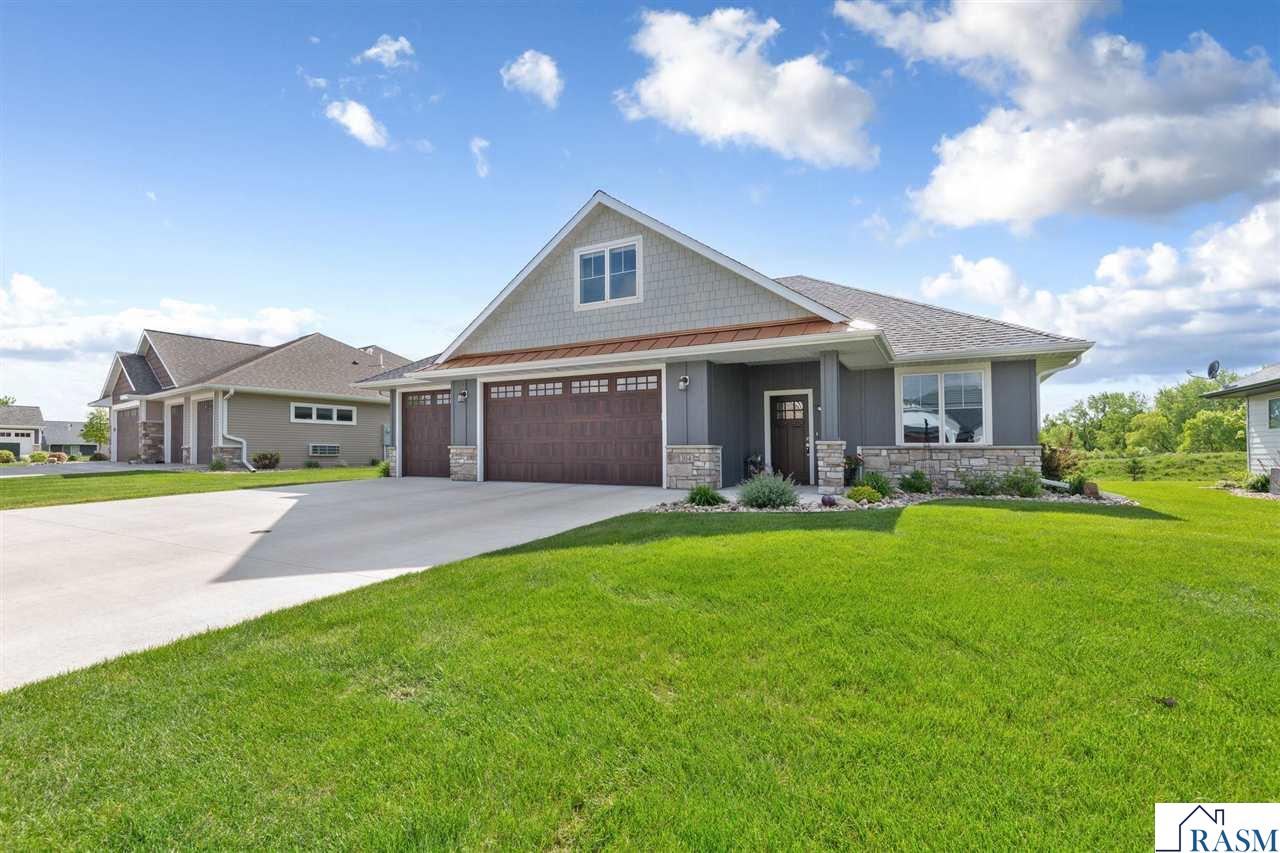 104 Dancing Waters Circle Mankato MN 56001