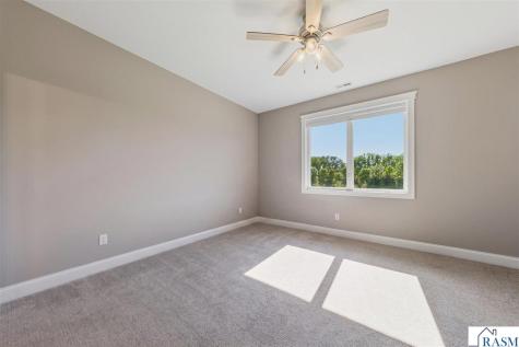 104 Dancing Waters Circle Mankato MN 56001