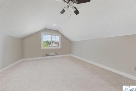 104 Dancing Waters Circle Mankato MN 56001