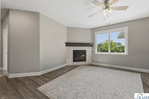 104 Dancing Waters Circle Mankato MN 56001