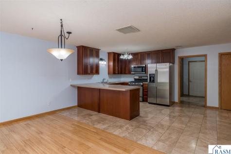 31 Pleasant View Trail North Mankato MN 56003