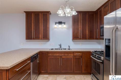 31 Pleasant View Trail North Mankato MN 56003