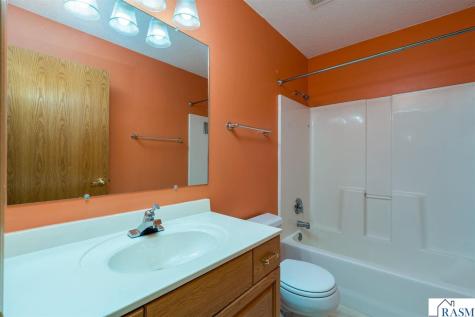 31 Pleasant View Trail North Mankato MN 56003