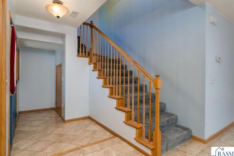 31 Pleasant View Trail North Mankato MN 56003