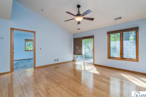 31 Pleasant View Trail North Mankato MN 56003