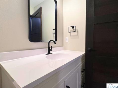 3204 Scotch Lane Mankato MN 56001