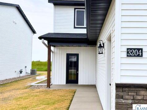 3204 Scotch Lane Mankato MN 56001