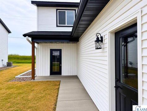 3204 Scotch Lane Mankato MN 56001