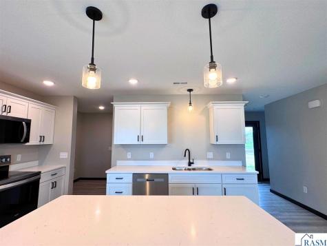 3204 Scotch Lane Mankato MN 56001