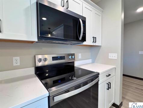 3204 Scotch Lane Mankato MN 56001