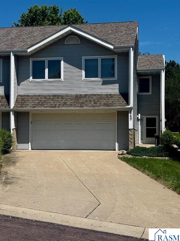 549 Stones Way St. Peter MN 56082