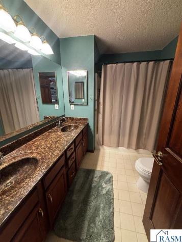 549 Stones Way St. Peter MN 56082