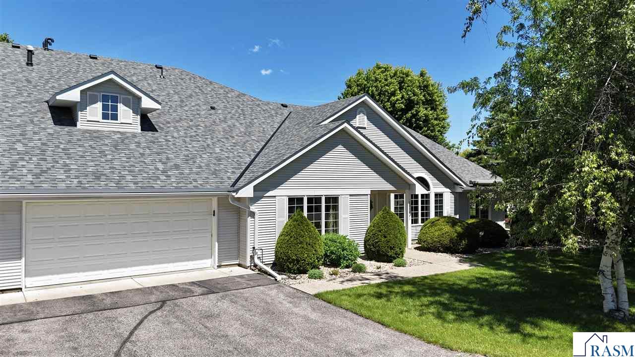 1314 Pine Pointe Curve St. Peter MN 56082