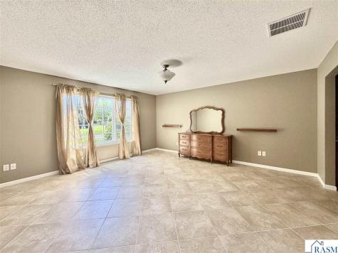 1314 Pine Pointe Curve St. Peter MN 56082