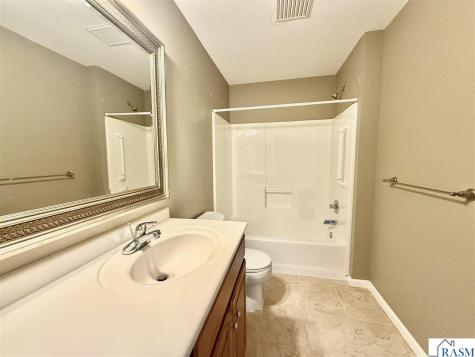 1314 Pine Pointe Curve St. Peter MN 56082