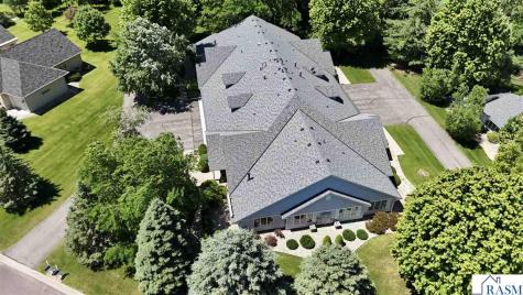 1314 Pine Pointe Curve St. Peter MN 56082
