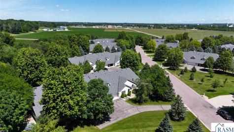 1314 Pine Pointe Curve St. Peter MN 56082
