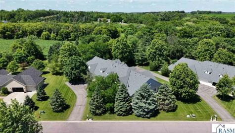 1314 Pine Pointe Curve St. Peter MN 56082