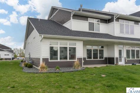 417 Prairie Rose Trail Mankato MN 56001