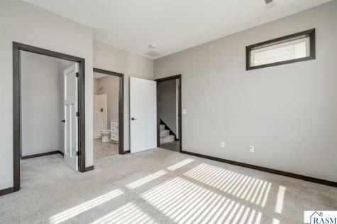 417 Prairie Rose Trail Mankato MN 56001