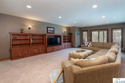 105 Viking Court Mankato MN 56001