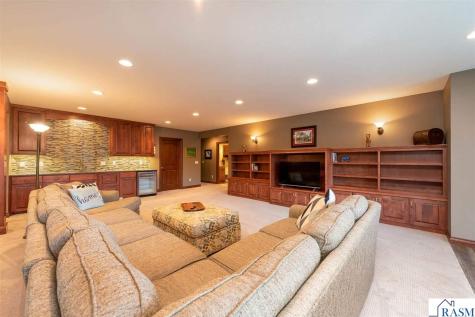 105 Viking Court Mankato MN 56001