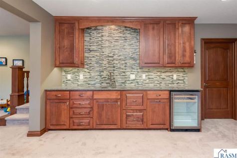 105 Viking Court Mankato MN 56001