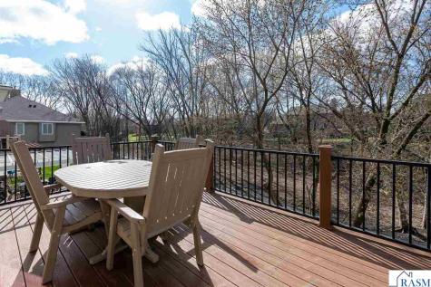 105 Viking Court Mankato MN 56001