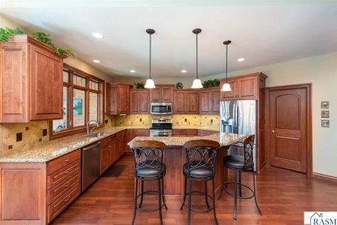 105 Viking Court Mankato MN 56001