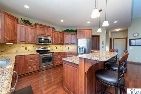 105 Viking Court Mankato MN 56001