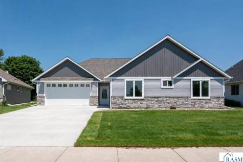 216 Dancing Waters Circle Mankato MN 56001