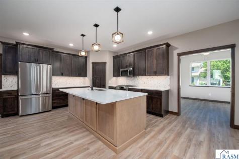216 Dancing Waters Circle Mankato MN 56001