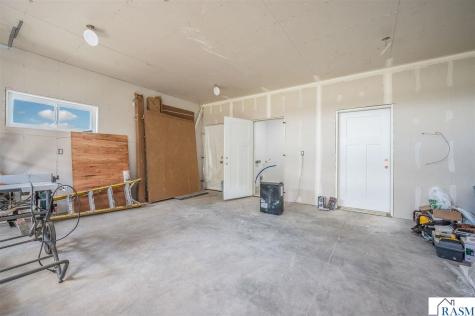 212 4th Avenue N Waldorf MN 56091